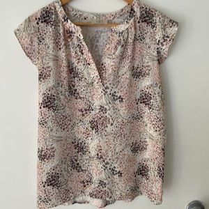 Loft v neck top
